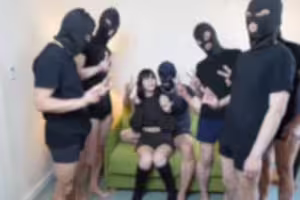 FC2-PPV-4687482 3日間！半額！！【顔出し】【7P】6人衆の連続ピストンで膣痙攣、、『隠しきれない快楽』SSS級の美裸体へお口、乳、尻、中出し、盛り沢山の9射精