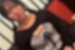 fc2-ppv 4832072 *僅限 3 天 [首次全臉出現] 一個安靜的 19 歲清純女孩在金錢上陷入困境，直到她被迫進行色情行為的整個故事。~這是我第一次也是最後一次出現。在我再也看不到它之前。| FC2電子市場