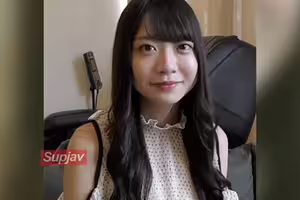 FC2PPV 4832259 えりかちゃん２０歳の誕生日！クイズやかくれんぼに挑戦！ファンの方といっぱいエッチしちゃいましたLIVECAM