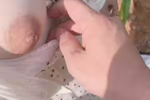 海角社区.顶着大太阳在玉米地和妹妹老汉推车