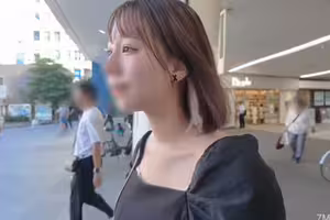 fc2-ppv 4768553 14號之前990分！ ！ 【第一次】F罩杯（3月）美女「我家的工資不夠」在Kouaku申請打工交學費| FC2電子市場