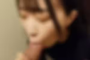 fc2-ppv 4817649 *截至31日70%折扣* [巨乳/素人]對自己的乳房有情結的成年人的性教育| FC2電子市場