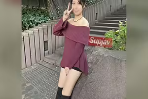 FC2PPV 4834211 [2 月 10 日前 990 積分] [首次拍攝] 額外贈送：一位身材苗條、容貌姣好的服裝店員。我的彎曲陰莖讓她臉紅，她反復抽搐，喊著“不，我要射了！”。大量原始的奶油派指導，灌滿她濕潤的陰道。