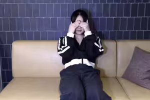 FC2-PPV-4777960 【素人初撮り】さくら(18) フェラもしたことない可愛い素人。口をあけさせて中年の唾液を飲ませる。膣内撮影し初中出し。アナルもかわいかったので貫通し中出ししました。