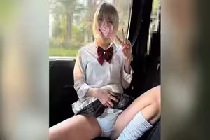 FC2PPV 4845263 [限時特價：¥2200 → ¥1680，截止至2月15日！！！] [金發女郎肛交高潮噴水] 同時進行雙重插入，巨大的陰莖不停地猛烈抽插，直到她的肛門完全打開，摧毀了她的自主神經系統，讓她不停地噴水。 [有]