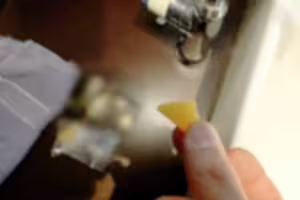 fc2-ppv 4852925 3天！70折【初拍】保育員的性欲無限大。5年沒做愛，高潮停不下來！隱藏美巨乳F罩杯搖晃著高潮狂叫 | FC2電子市場