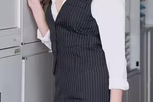 女課長と部下の性業務