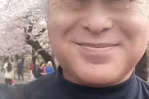 身體狀況好轉⋯最擅長演變態歐吉桑的他回歸拍片了! 身體狀況好轉⋯最擅長演變態歐吉桑的他回歸拍片了!