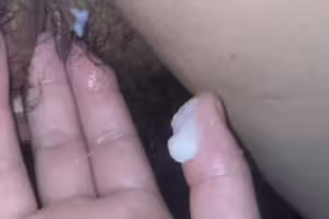 海角社区.没忍住把亲姐姐骚逼射满精液