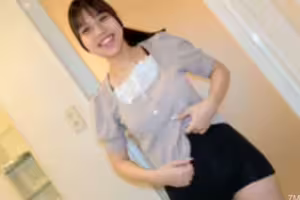 fc2-ppv 4713690 [不是]她的嬰兒臉令人難以置信！Hooray，她可愛的臉，眼睛很粘，她的面部射液很粘！儘管她的外表是無辜的，但她還是喜歡頑皮的東西！面部和Creampie⤴*獎金高質量