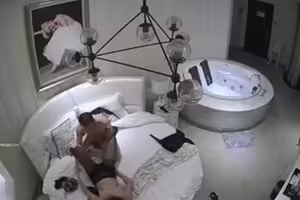 酒店偷拍-长腿黑丝骚货女秘书小穴紧致操起来真爽