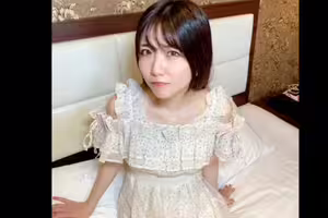 FC2-PPV-4756335 ★特典で無修正 ♀174 残暑がくれたかわいい美女との再会、やっぱり中出しが僕のいきがい。やっぱりMANGE BOW BOW!! まんこにいれたちんぽを都度掃除させるP to Mセックス♡