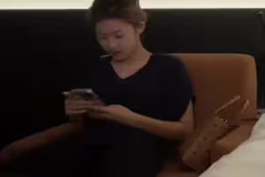 杏吧原创.今天返场的一个妹子刚搞就痛得不行妹子只能退钱-洪七