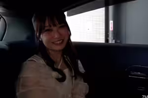 FC2-PPV 4781345 [Ichika-chan /個人拍攝]我立即與通過遠程遊戲變成濕男人的美麗女人發生性關係，我使勁讓她受精！| FC2電子市場