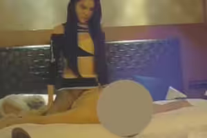 气质俱佳的超短裙制服小姐姐-汤先生
