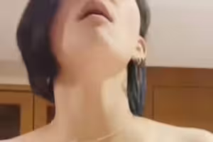小鸡巴不给力，只好自己骑上去
