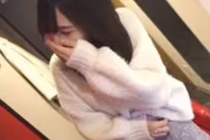 FC2-PPV-4754600 【顔出し】波瑠似のおっとり綺麗系スレンダー美女りさちゃんの恥じらう姿に硬直キモおじチンポ怒りのピストン。中出しを拒むりさちゃんに濃厚白濁孕ませ汁**種付け完了。