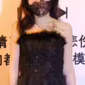 海角社区.趁哥哥睡着了我穿上了黑色婚纱帮哥哥口鸡巴