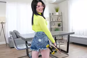 Lola Valentine – Stepsister Steals Money