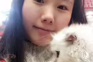 海角社区.约了好久才约出来的美乳小月迷晕后被轮奸