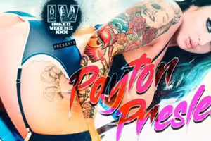 Payton Preslee – Payton Preslee takes her panties off for her new tattoo